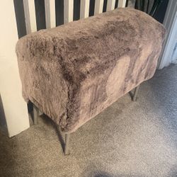 Fur Bench 