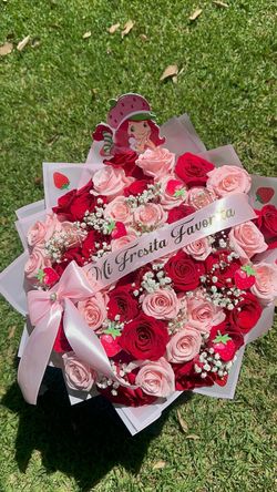 Custom Bouquets/ Ramos buchones