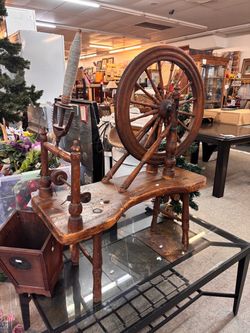 Antique Wooden Spinning Wheel