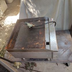 Plancha gas grill