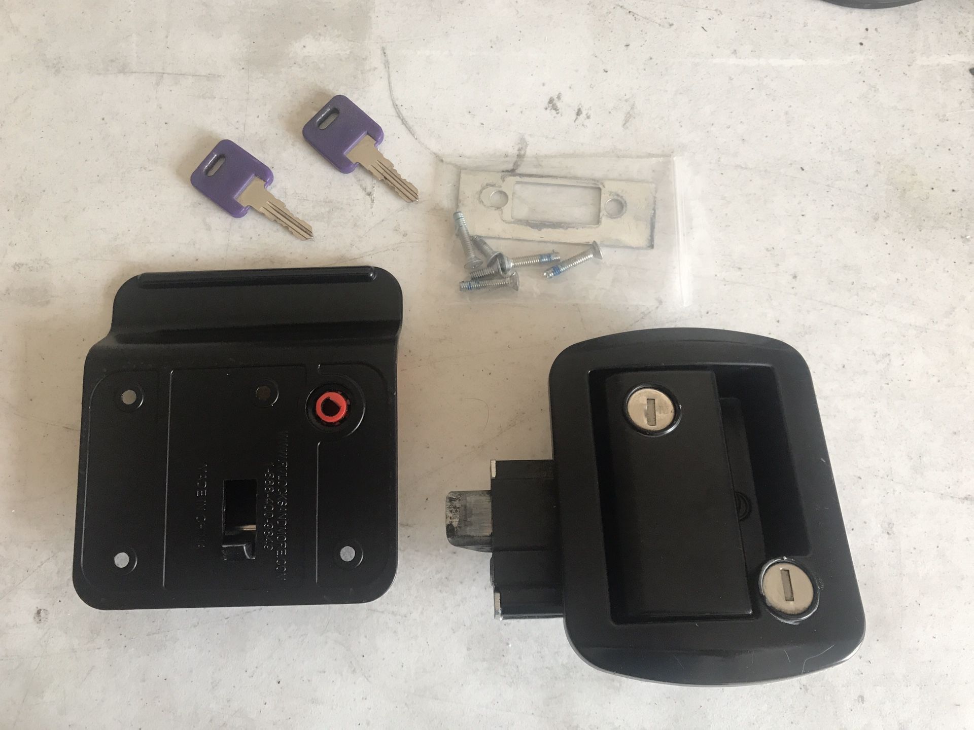 Dexter RV door lock right handed with keys for Sale in El Mirage, AZ