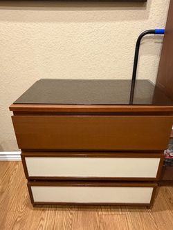 3-Drawer Chest with Glass Top