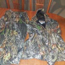 Gamehide Hunting Pants And Jacket