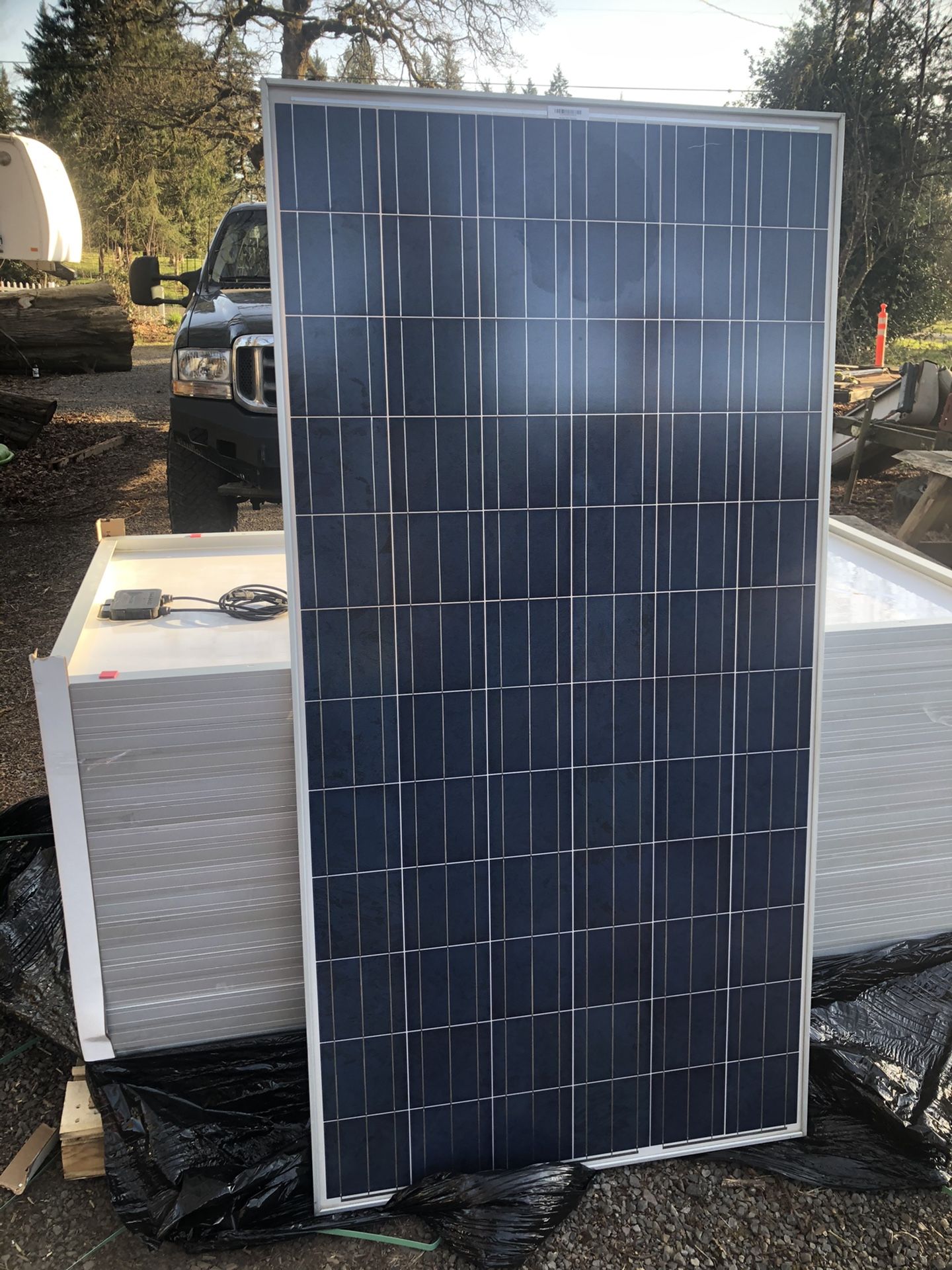 275 watt solar panels 36v