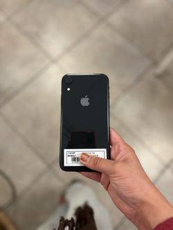 iPHONE XR UNLOCKED