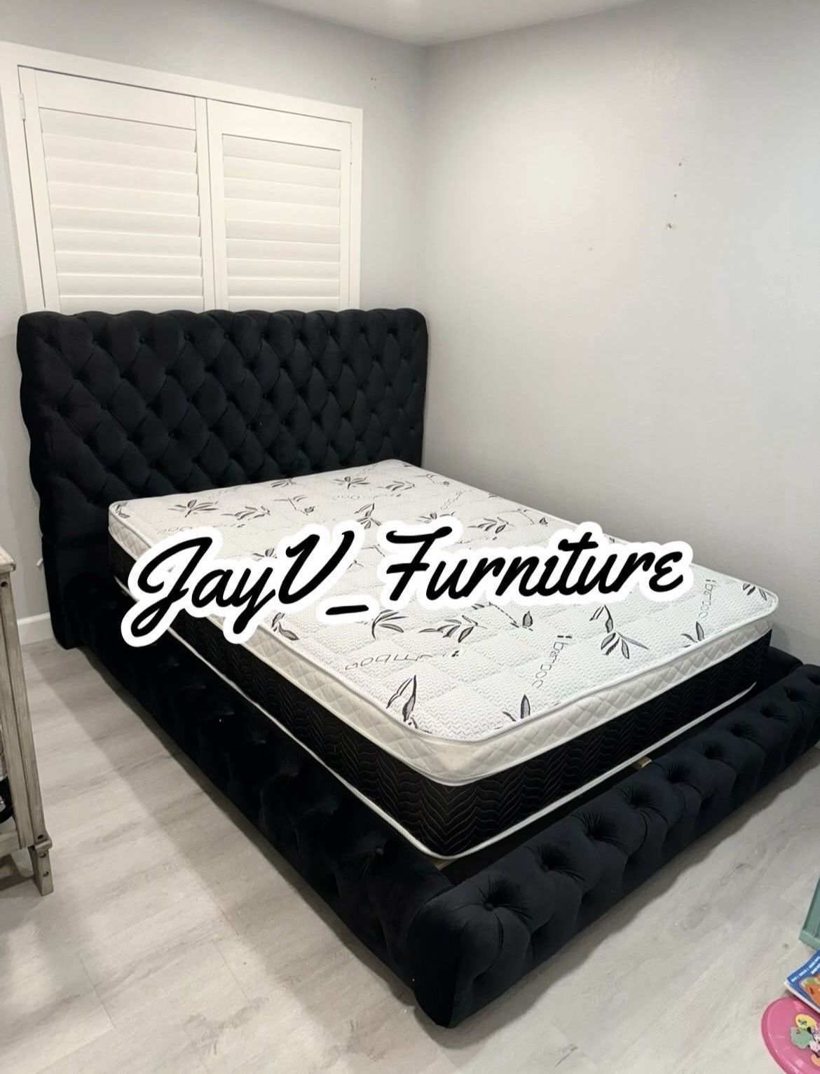 New Queen Bed Frame With Mattress 