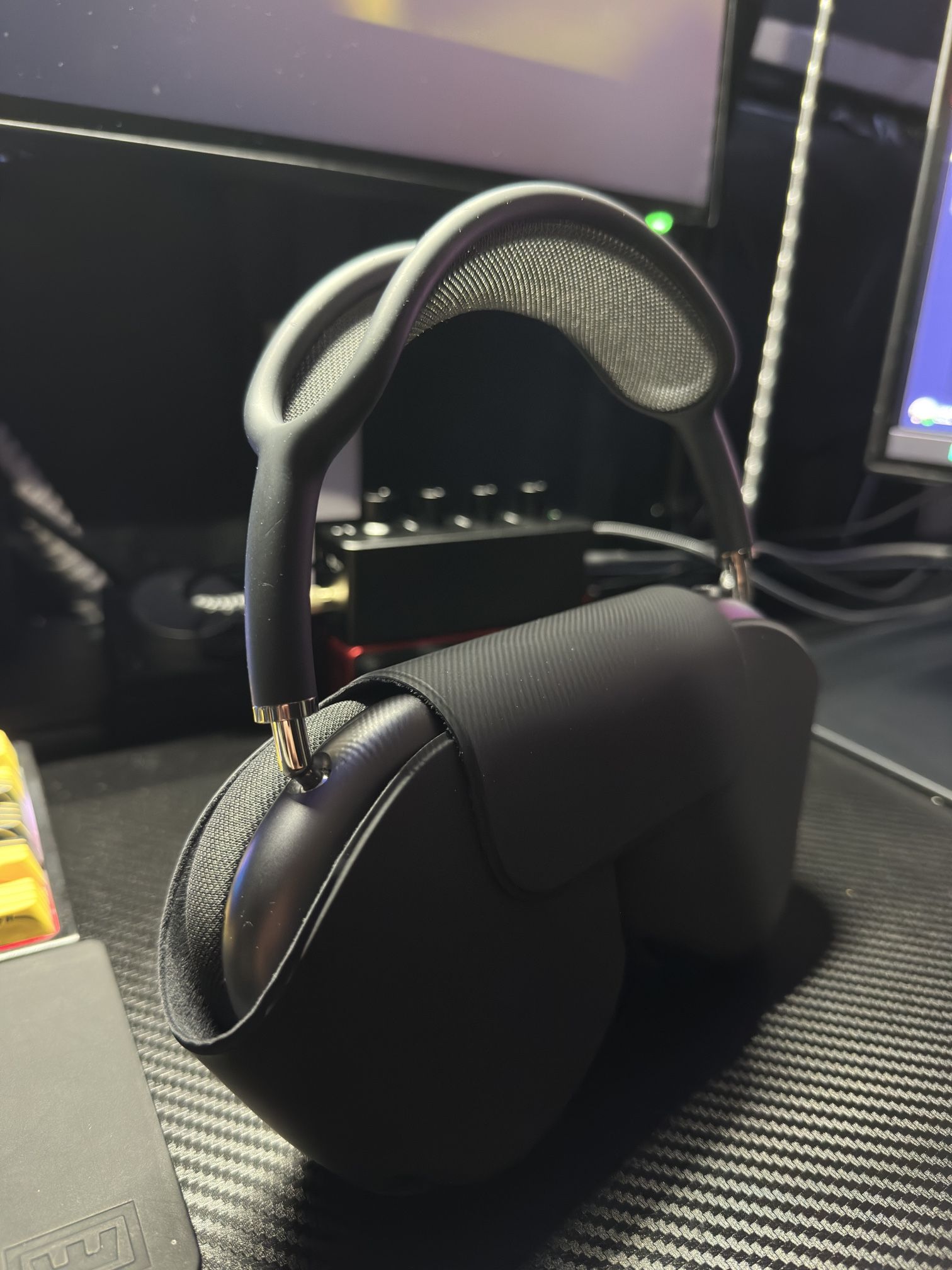 AirPods Max