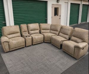 6- beige  Reclining Sectional Sofa w/ Chaise & Console – Oversized Comfort