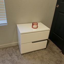 white bedroom side table 