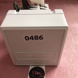 GE REFRIGERATOR ICE MAKER PART # 470269G48 CAN9