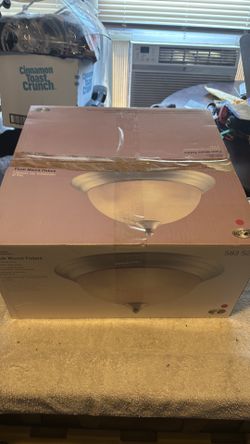 Flush mount light fixture