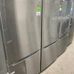 vissani bottom freezer refrigerator 1P4T