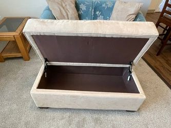 Free. Ottoman/Storage