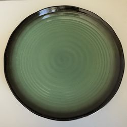 11ʺW Set of 2 Green Handmade Plates  Brand New, never used.  Approx Measurements: Plate：11ʺW Weight: 3.69 LB Including: 2 Plates  Buyer MUST notify no
