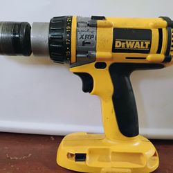 DeWalt-DC988