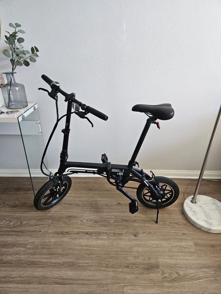 Swagtron Eb5 Foldable Ebike for Sale in Los Angeles, CA OfferUp