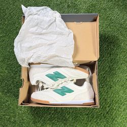 New Balance RC42 Size 7M , 9.5M NEW TENIS NUEVOS