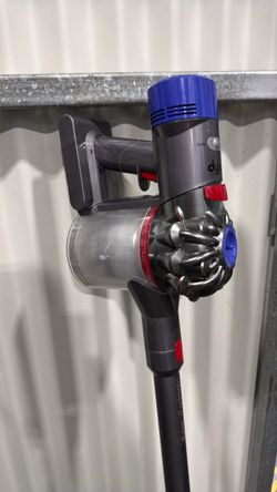 Dyson v7