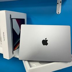 Apple MacBook Pro 14inch M1 Pro Chip 8CPU/14GPU Laptop -PAYMENTS AVAILABLE-$1 Down Today 