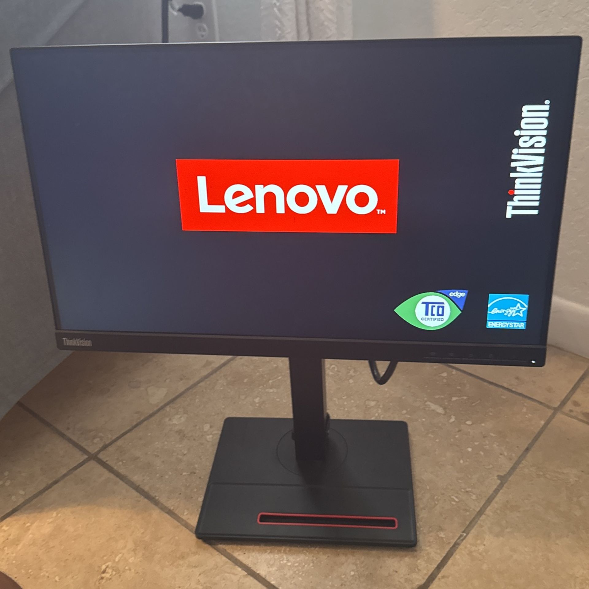Monitor 21.5 Inch Lenovo Thinkvision