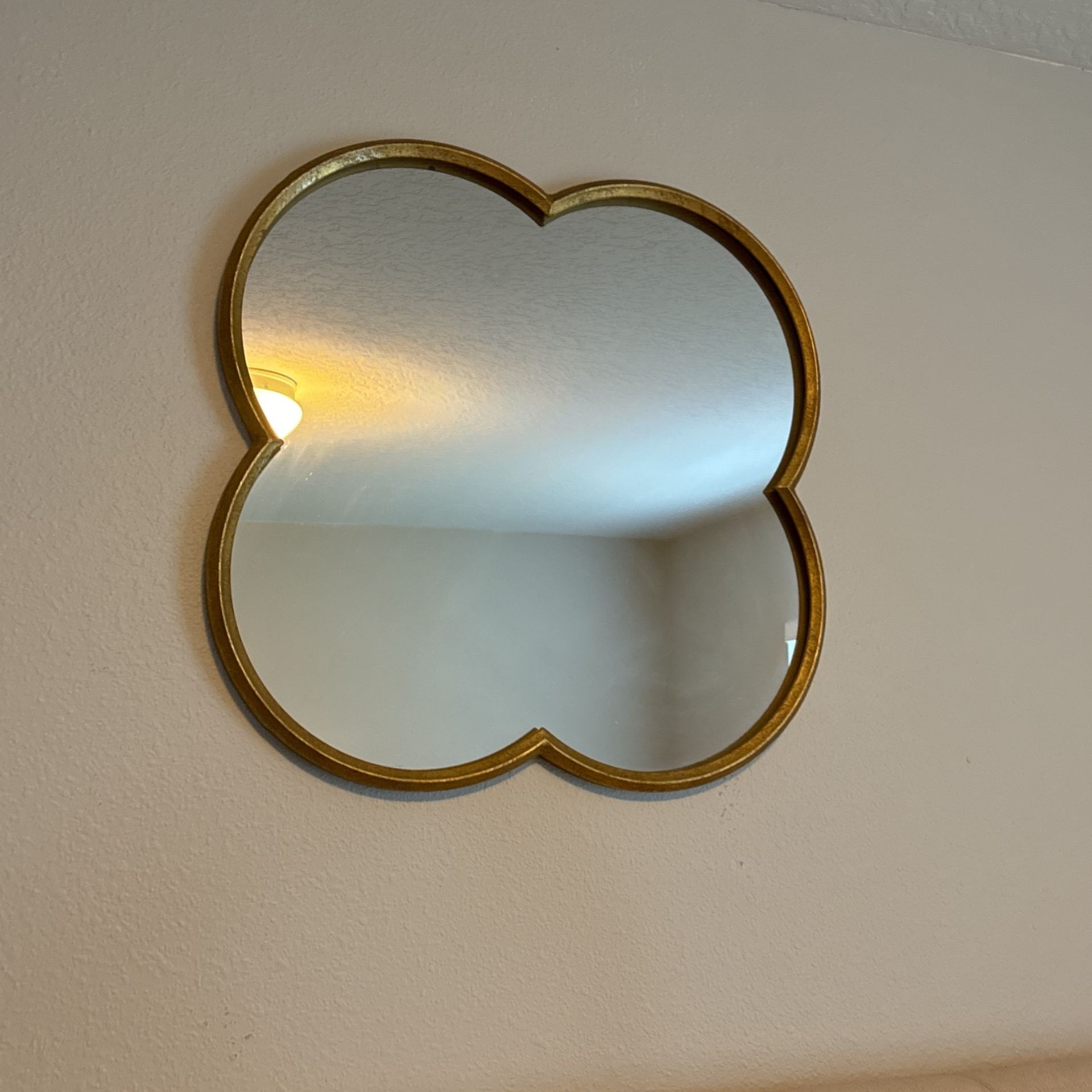 Clover Shaped Gold Mirror