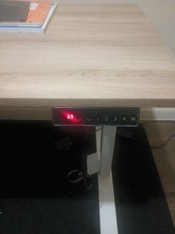 Lift stand or sit desk