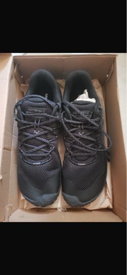 Merrell Women’s Black Lace-Up Trail Sneakers Size 10