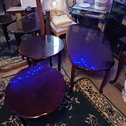 Queen Anne Cherry Wood Living Room Table Set 