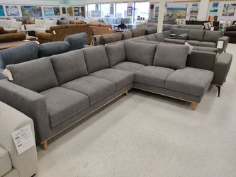 Albina Alloy Sectional