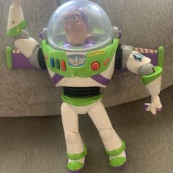 Buzzlightyear 