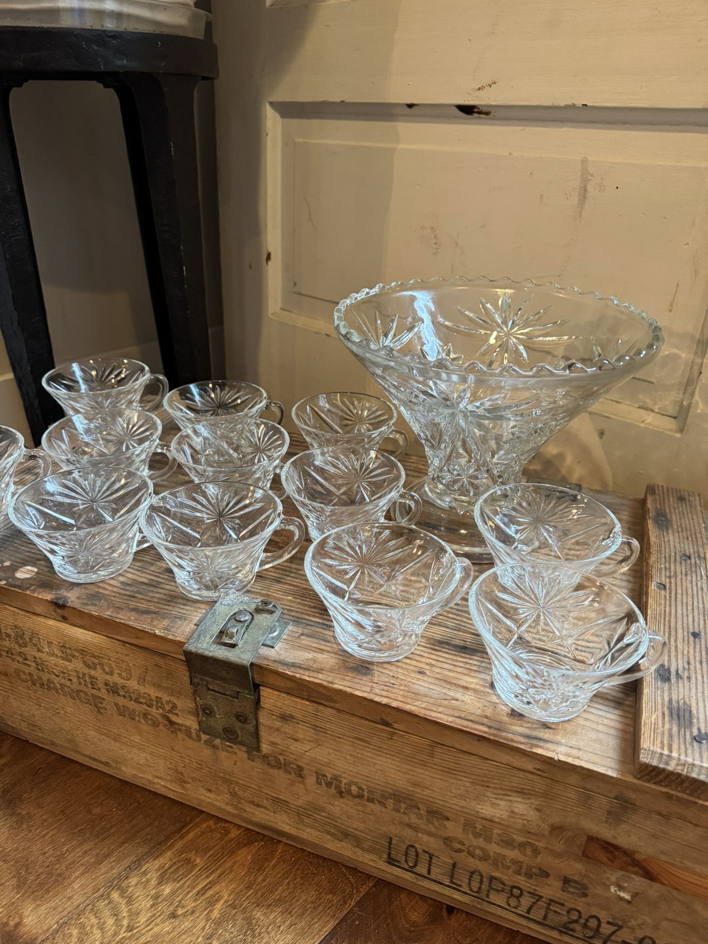 VINTAGE ANCHOR HOCKING STAR OF DAVID PUNCH BOWL AND 12 CUPS