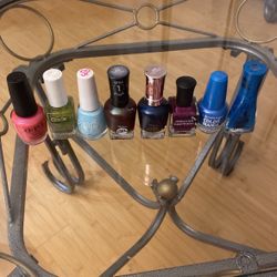 NEW BUNDLE OF 8 NAIL POLISHES