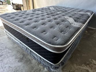 Full Size 12in Oasis Thermal comfort EuroPillow Top Mattress And Boxspring