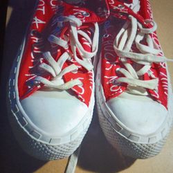 CONVERSE  CHUCK TAYLOR LOGO RUBBER SHOES SIZE 9.5 MEN'S. WOMEN 11.5