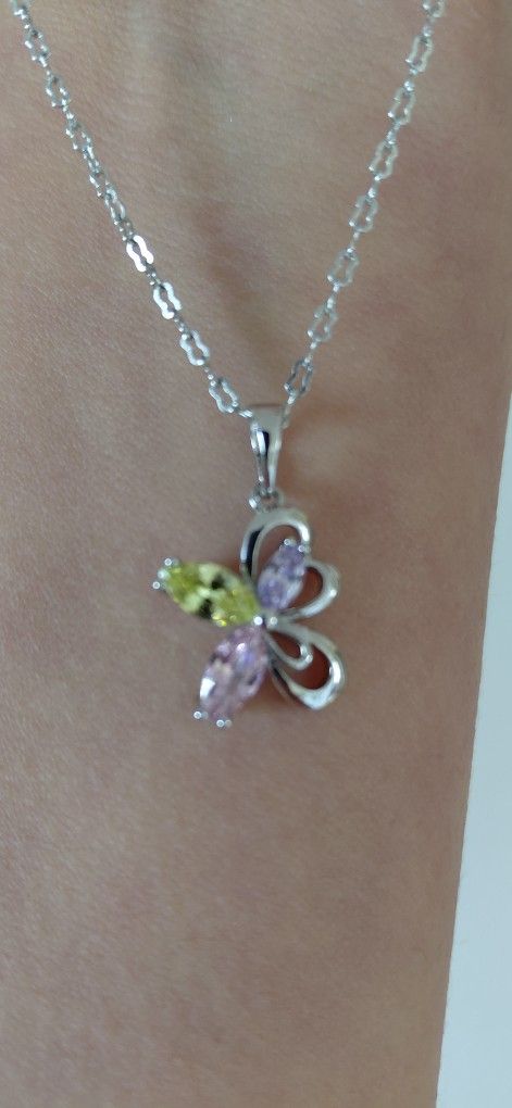 Brand new staniless steel necklace and earring set