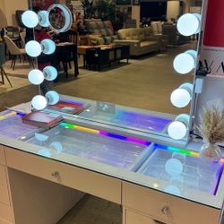 Bonitas Vanities // Espejos // Tocadores // Disponibles //  In Stock 