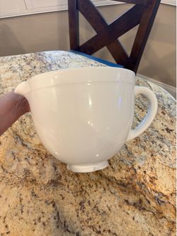 Large 5 quart white ceramic mixing bowl