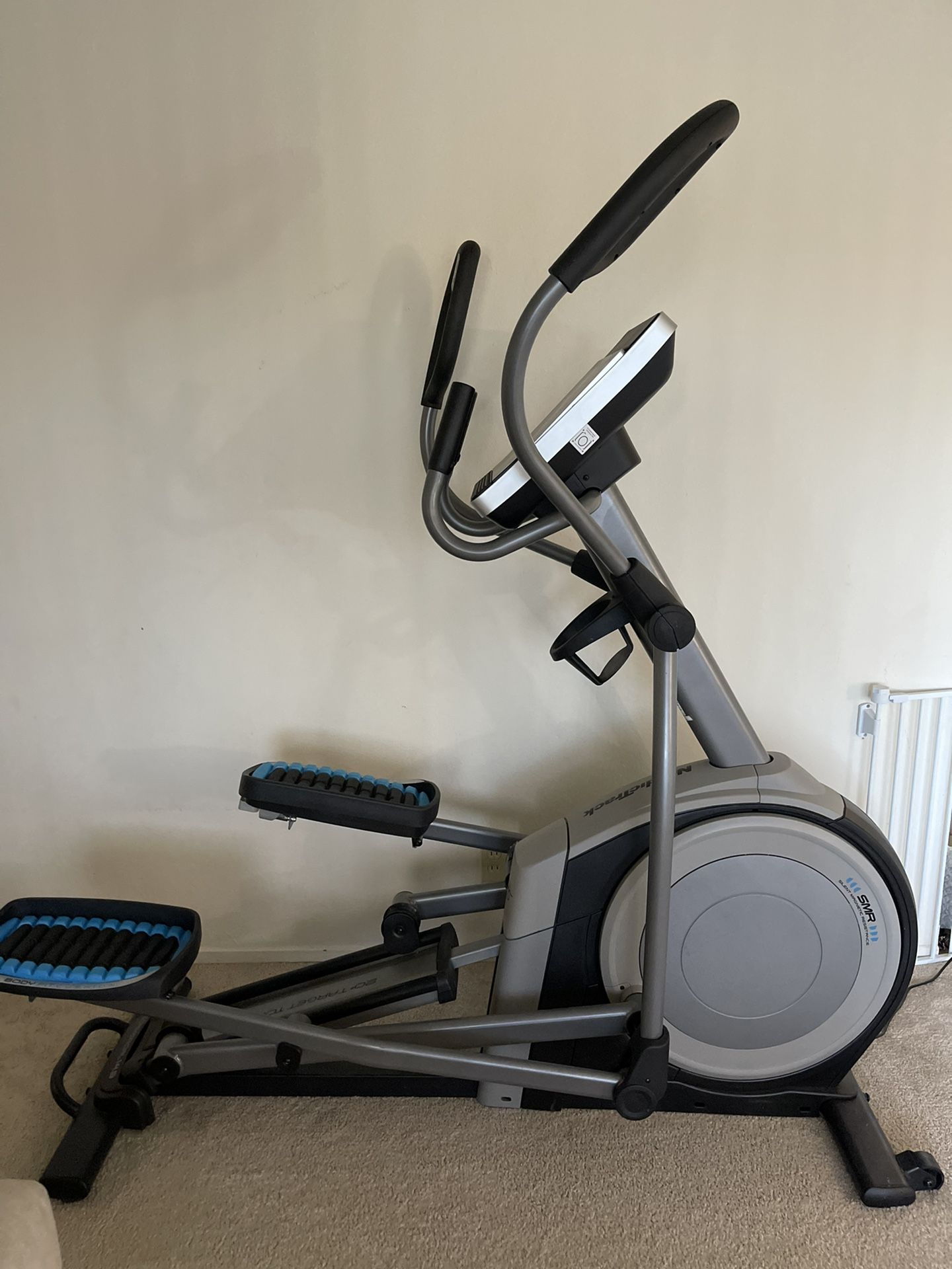 NORDICTRACK COMMERCIAL ELLIPTICAL 14.9