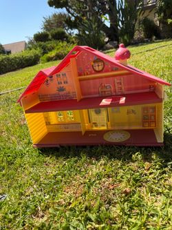 Bluey playhouse