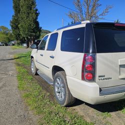 2009 GMC Yukon Denali