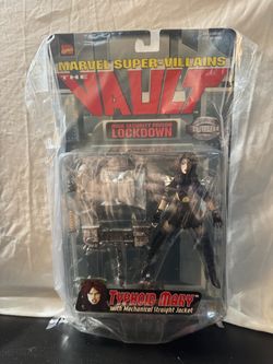 1998 ToyBiz Marvel Super-Villains The Vault Typhoid Mary Action Figure w/ Jacket
