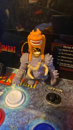1998 Burger King  Punch it Gorgonite Small Soldiers