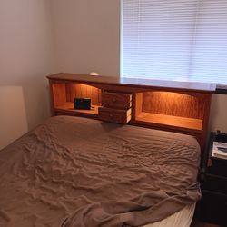 Adjustable Queen Bed With Oak Headboard 