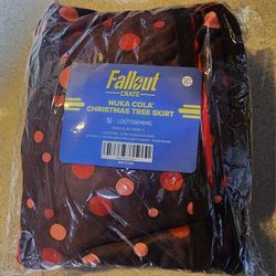 Lootcrate Fallout Christmas Tree Skirt With 2 Snow Globe  Ornaments 