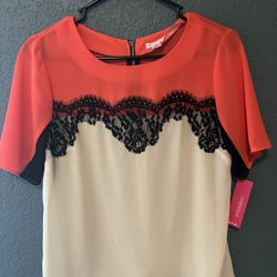 Women’s Lace Top Blouse Sz Small 