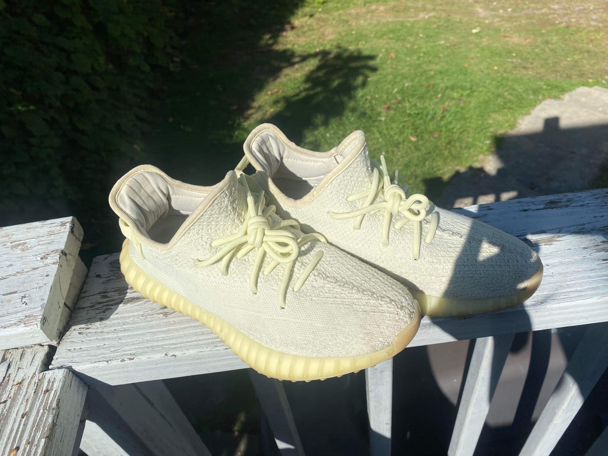Yeezy Butters Size 8