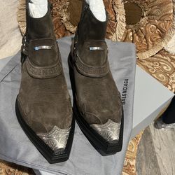 Balenciaga Boots Size 8 Us Brand New 