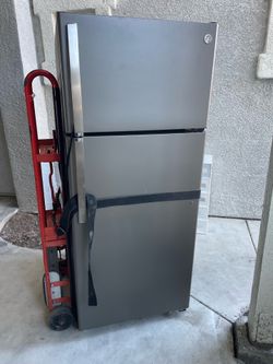 Free Fridge! Moving: works great, barely used