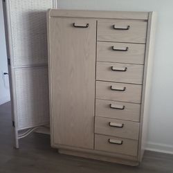 7 Drawer Chest
