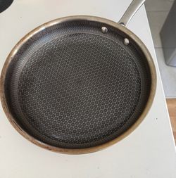 Brookstone Hybrid Frying Pan 10”